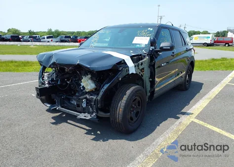 2023 Ford Police Interceptor z USA, uszkodzony, nr VIN 1FM5K8AB1PGC18265